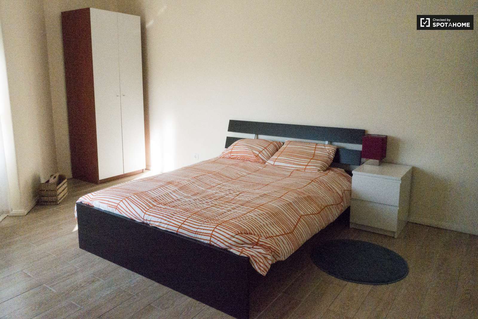 Quarto Espaçoso e Confortavel no Distrito de Lisboa