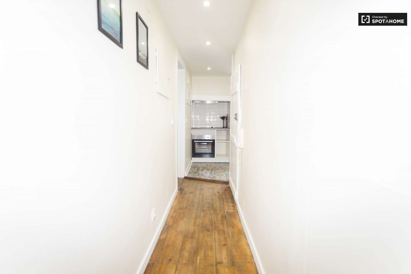 Bright 2-bedroom apartment for rent in Arroios, Lisbon