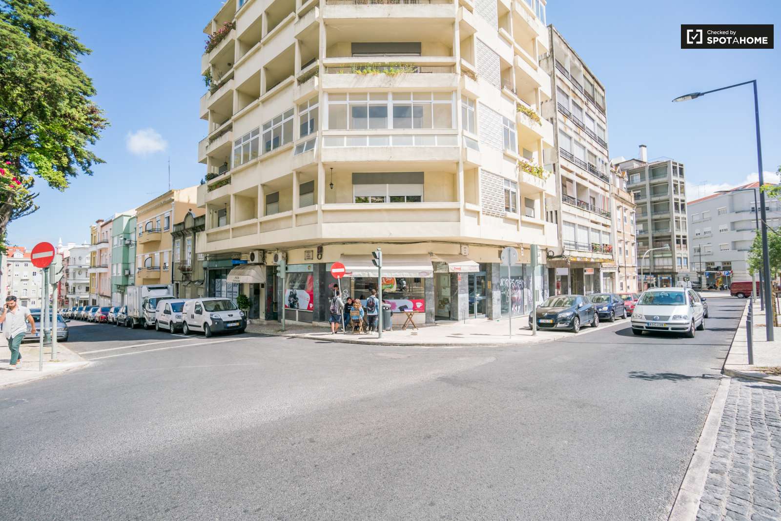 Room in Campo de Ourique, near Mercado Campo Ourique