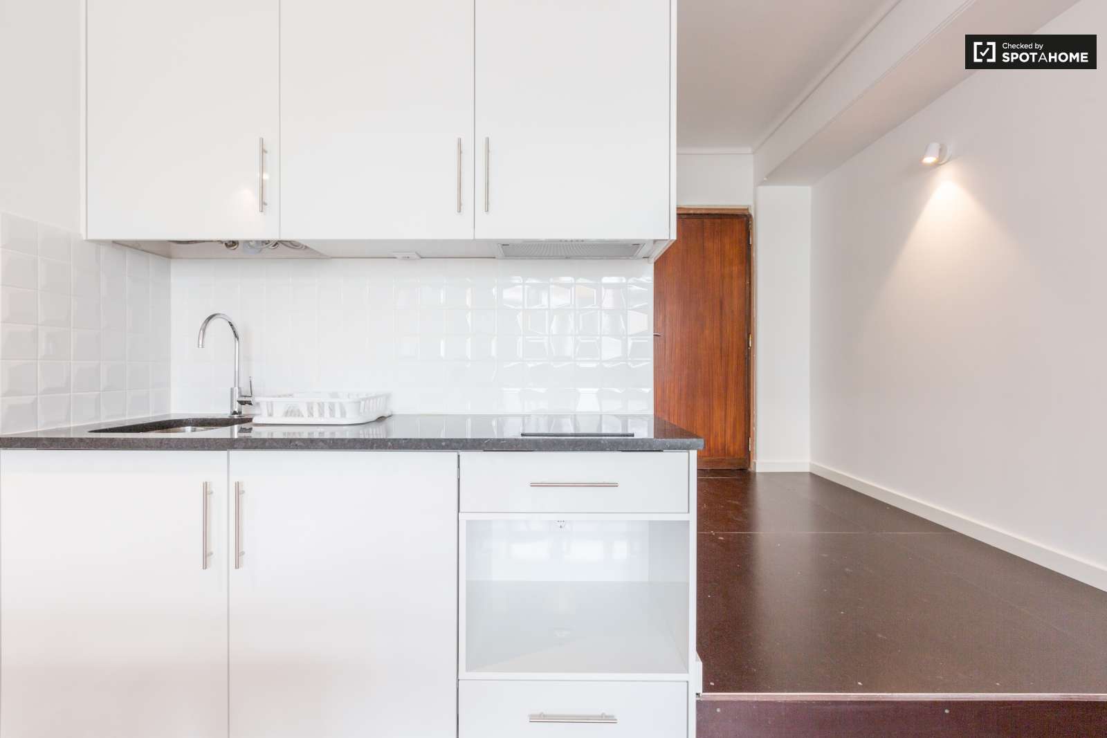 Charming studio apartment for rent in Anjos