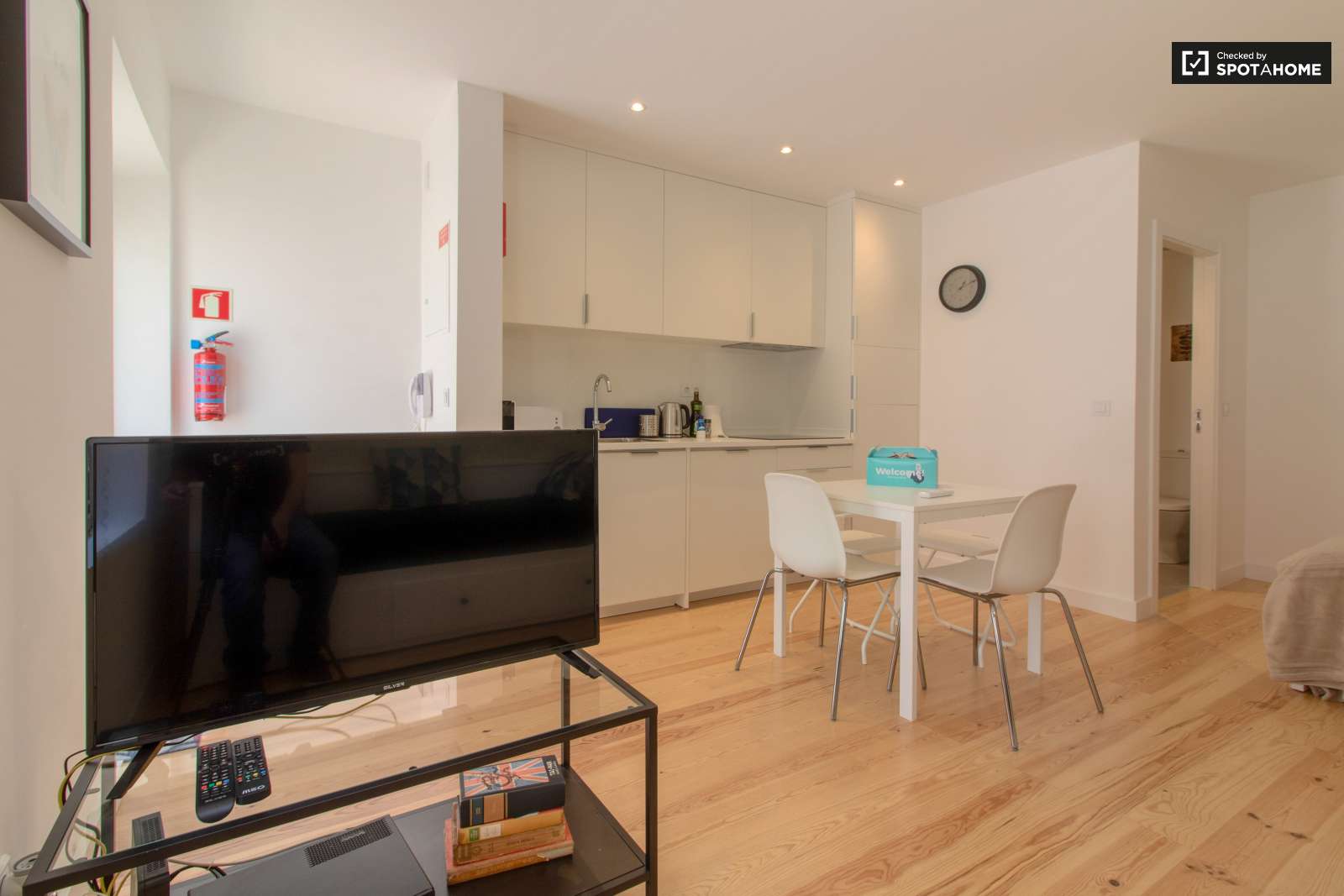 Stylish studio apartment for rent in Belém