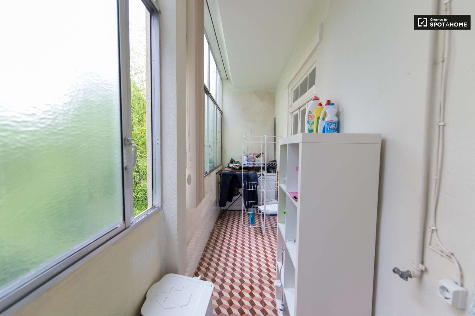 Single Bed in Modern rooms for rent in 6-bedroom apartment in Avenidas Novas