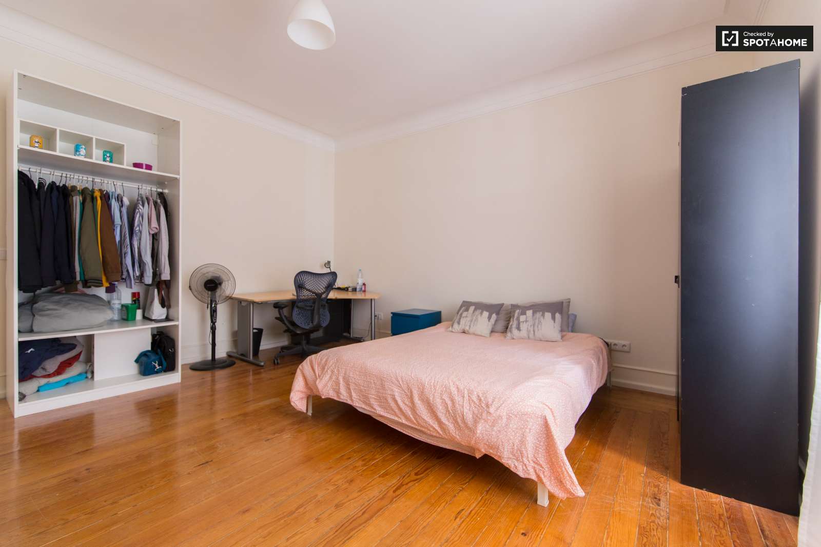 Quarto a Estrear - Single Room for Rent in Lisbon