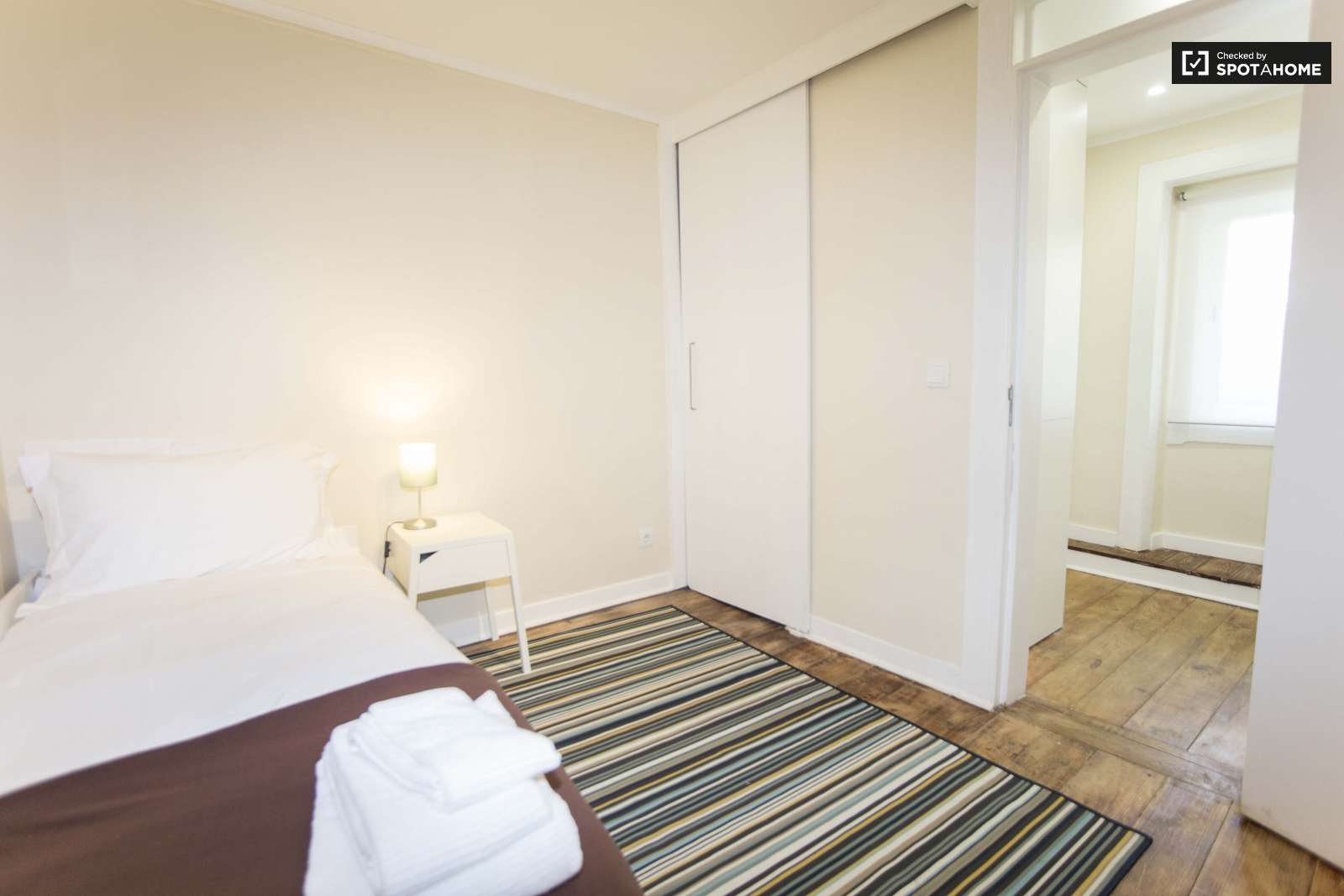 Bright 2-bedroom apartment for rent in Arroios, Lisbon