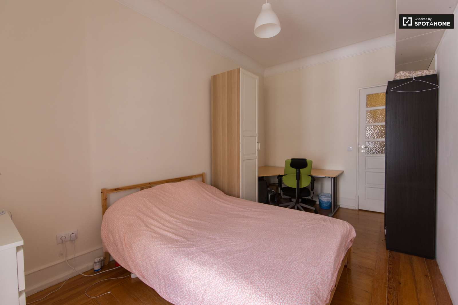 Single Excellent Room For Rent In Alameda