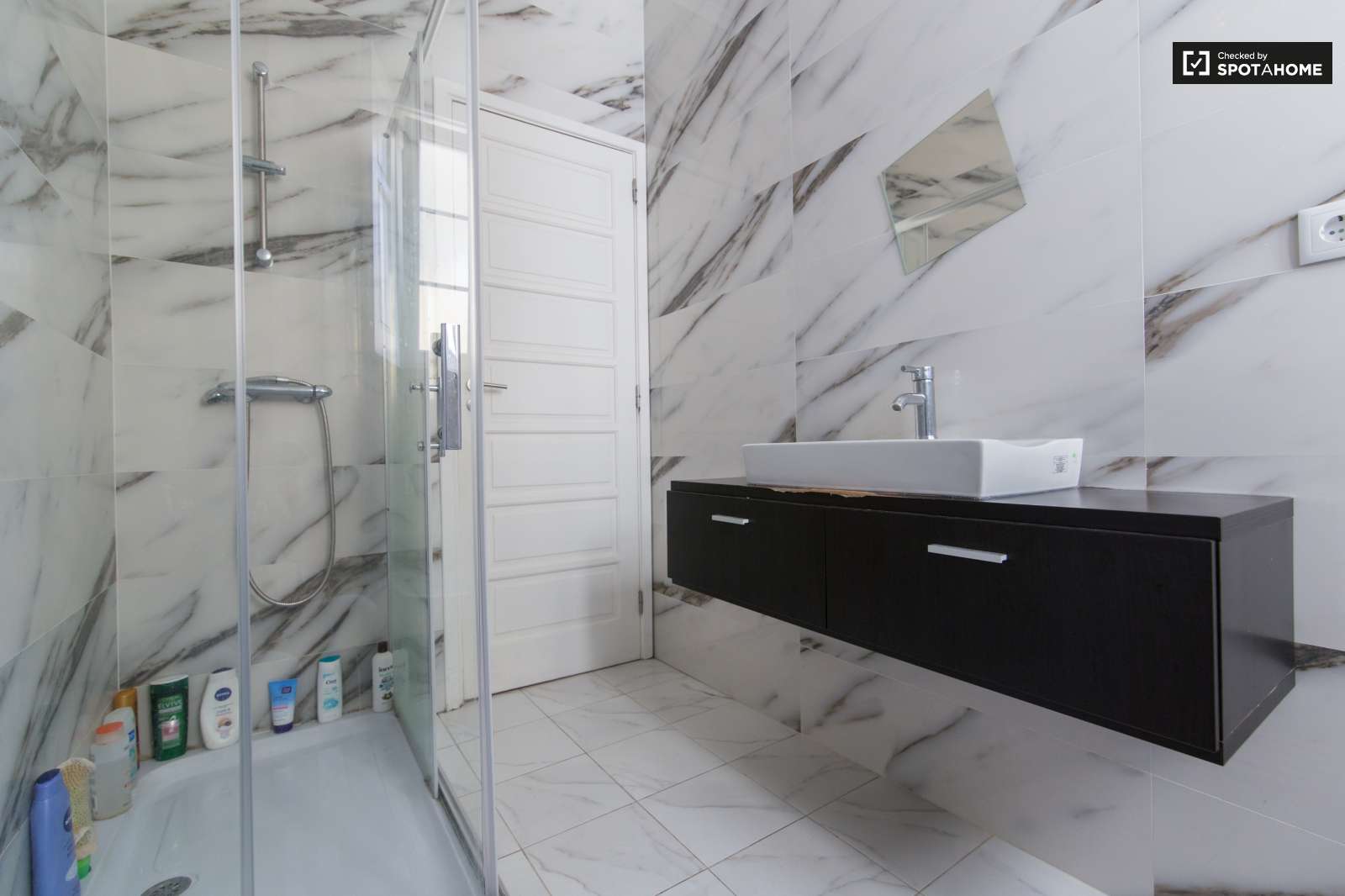 Single Excellent Room For Rent In Alameda