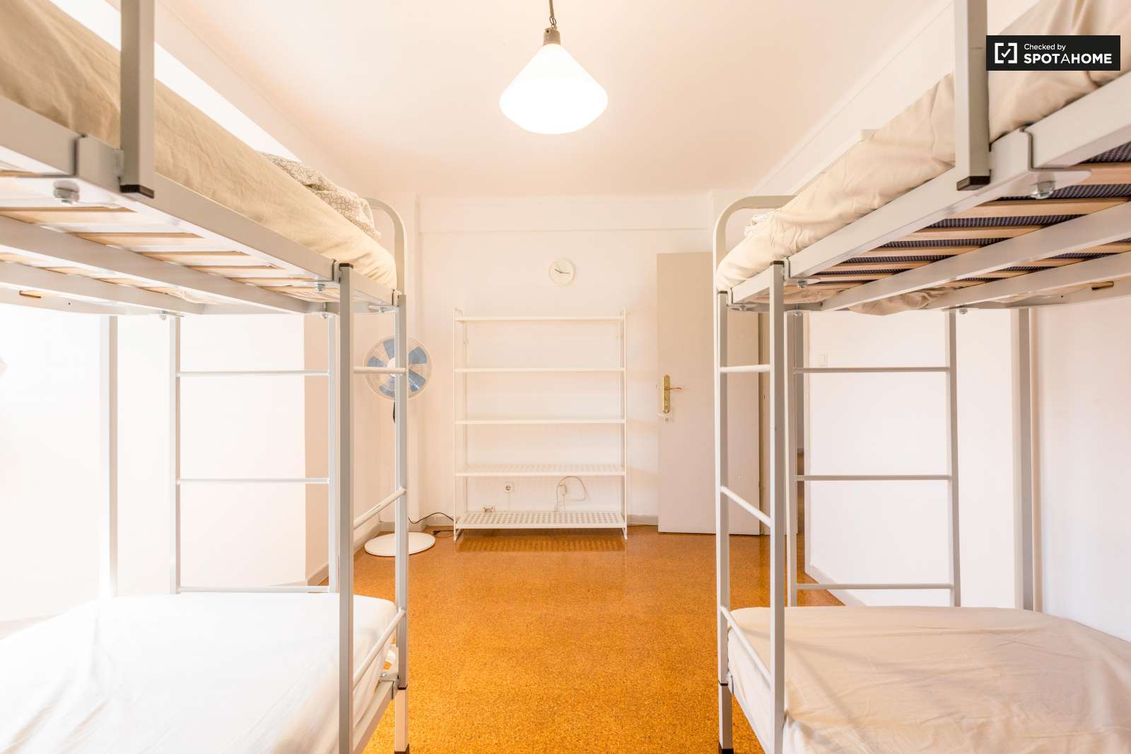 Single Bed in Rooms and beds to rent in 4-bedroom apartment near Bela Vista Park in Marvila