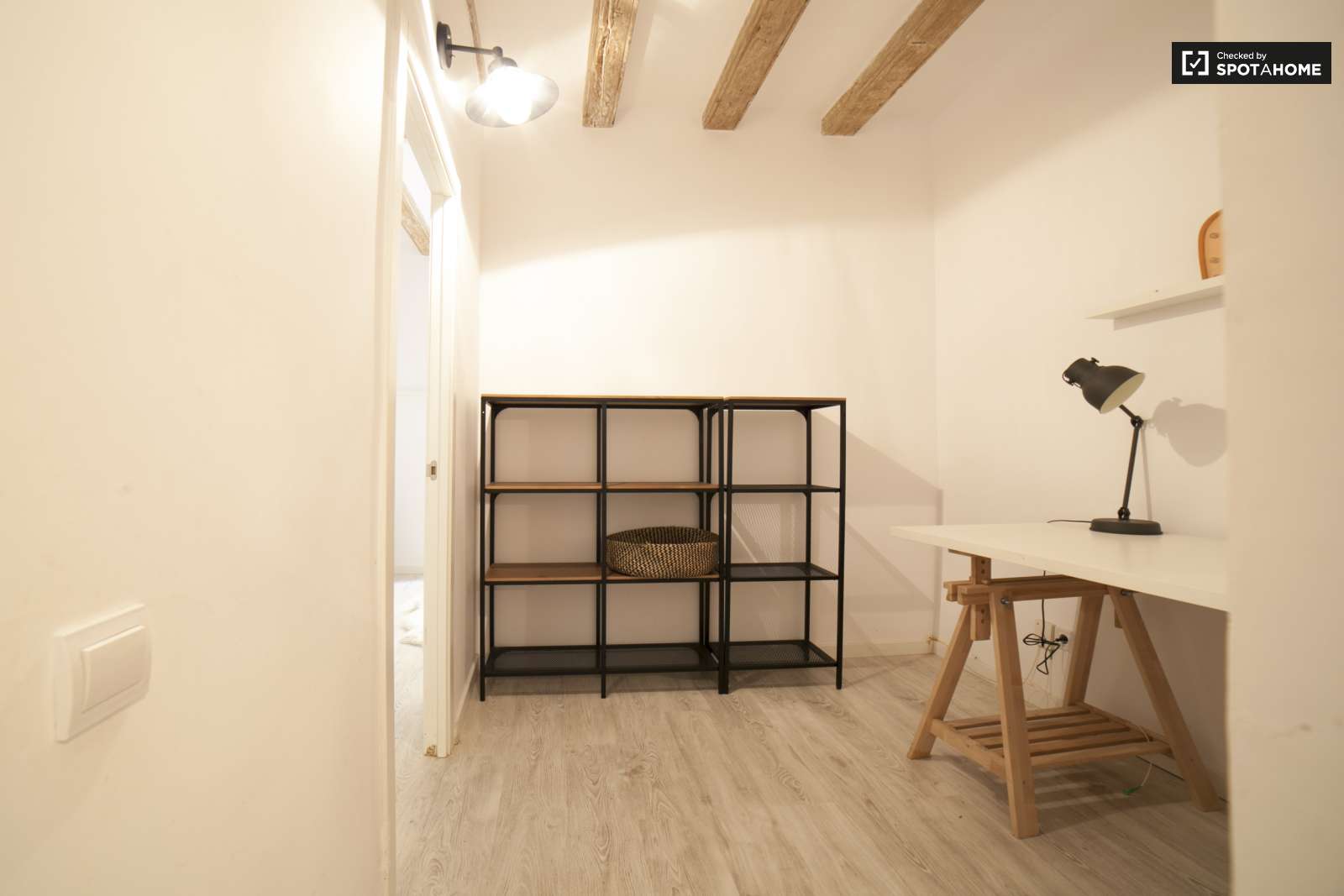 Spacious 2 Bedroom Apartment For Rent In El Born Barcelona Ref