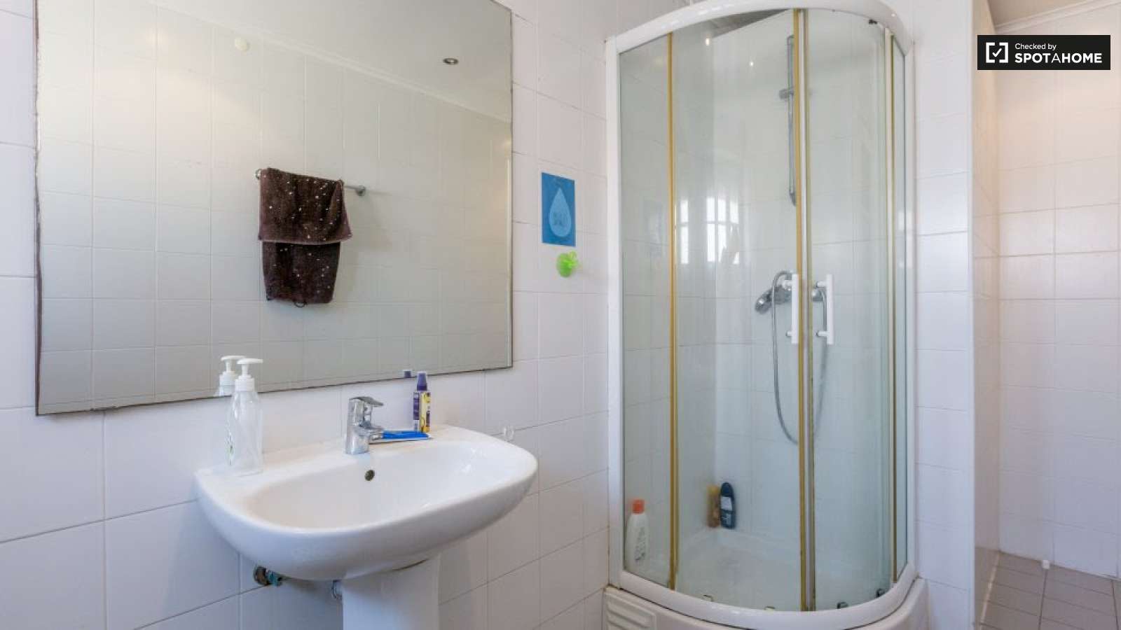 Quarto duplo para estudantes nas águas livres