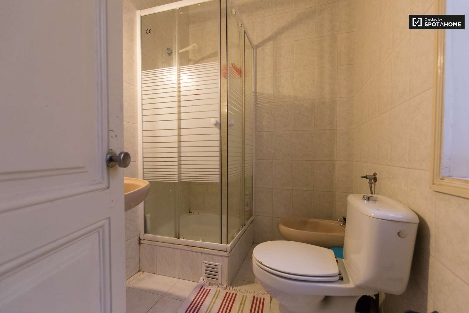 Single Room 10 min Lisbon City Center!