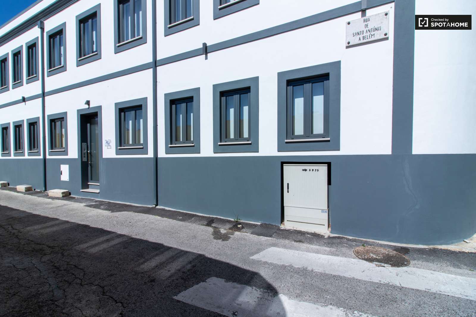 Cute studio apartment for rent in Belém