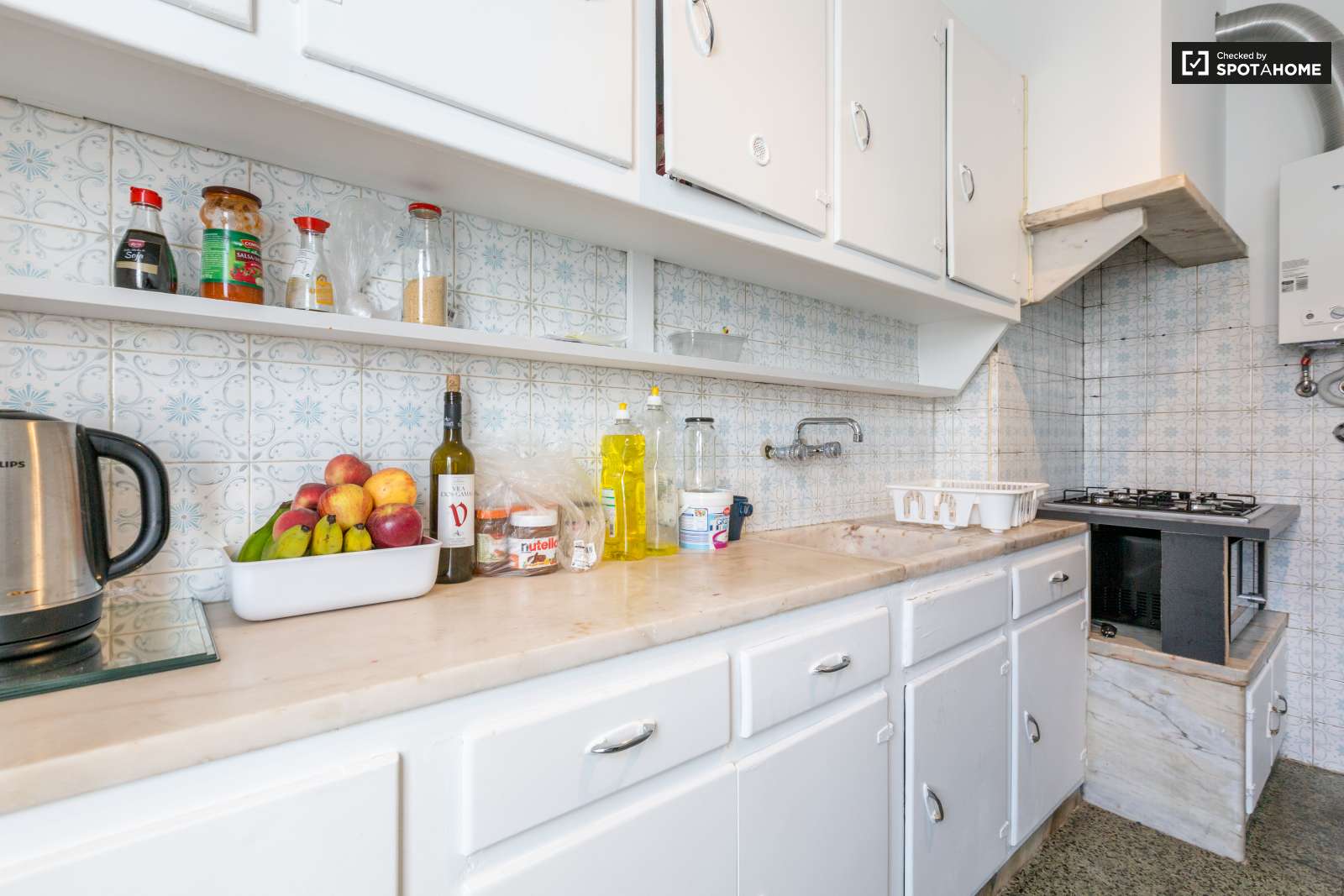 Large and Sunny Room For Rent In Belém Near Center of Lisbon