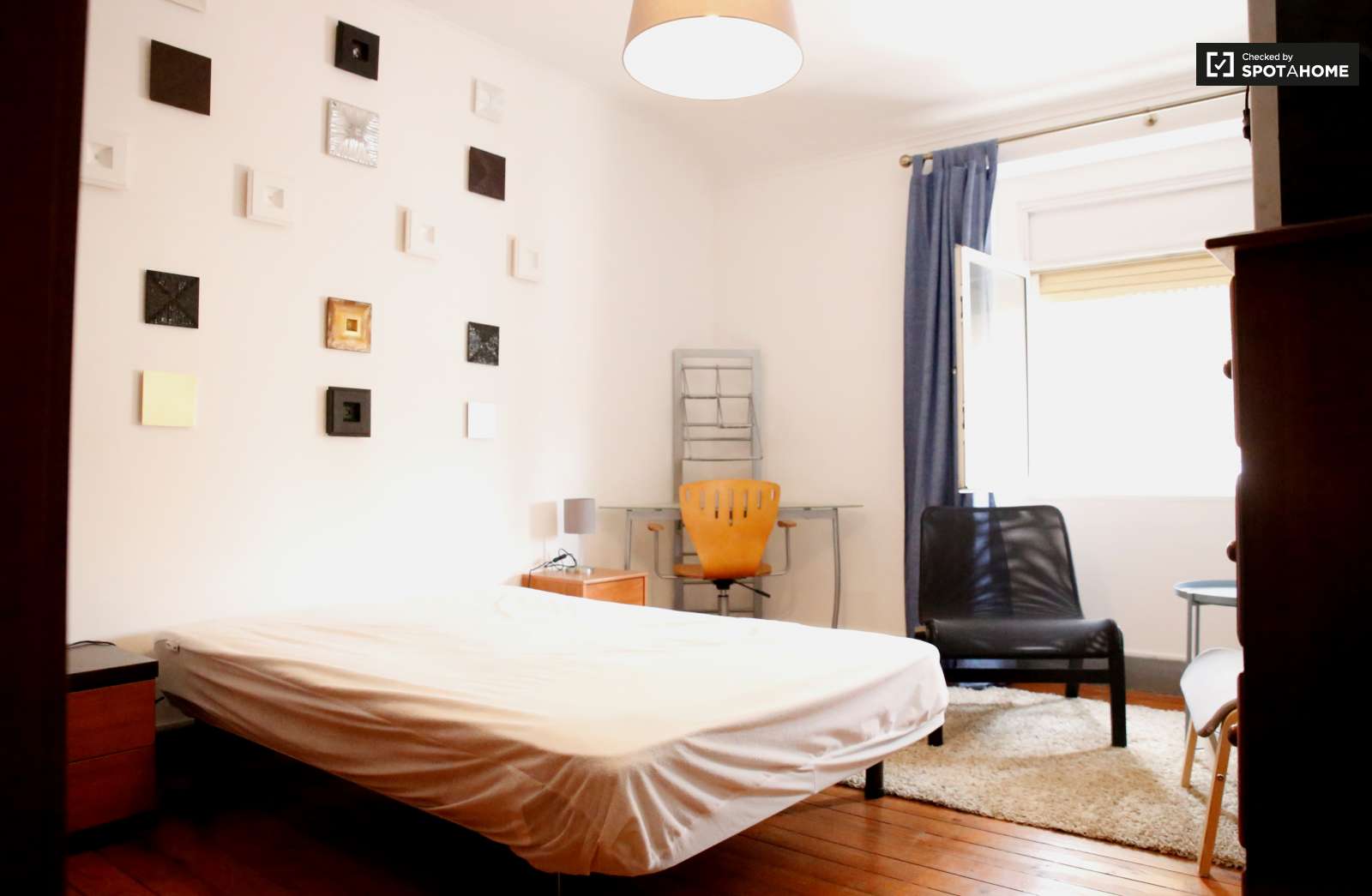 Double bed in Rooms for rent in 2-bedroom apartment in Alameda