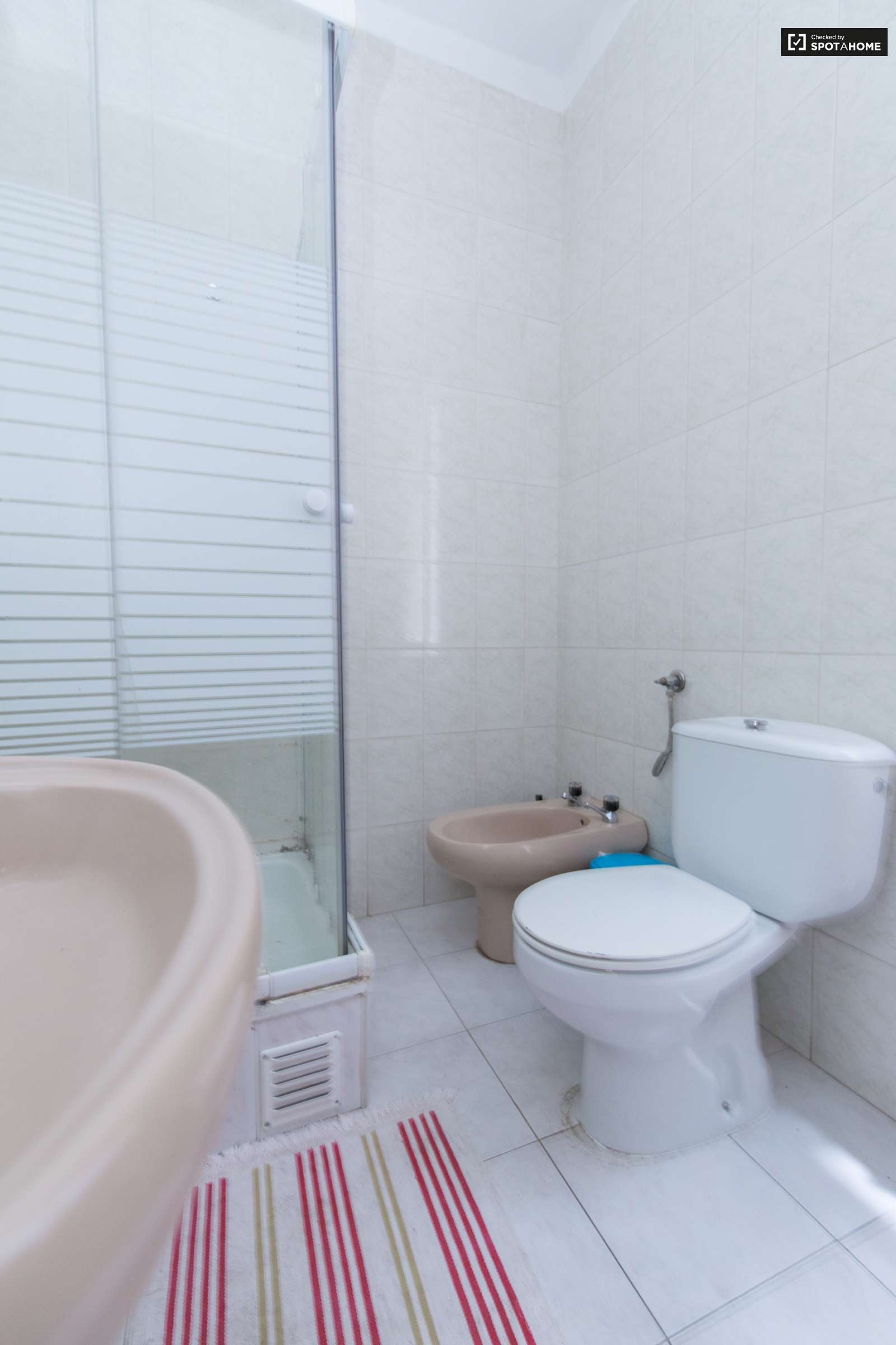 Single Room 10 min Lisbon City Center!