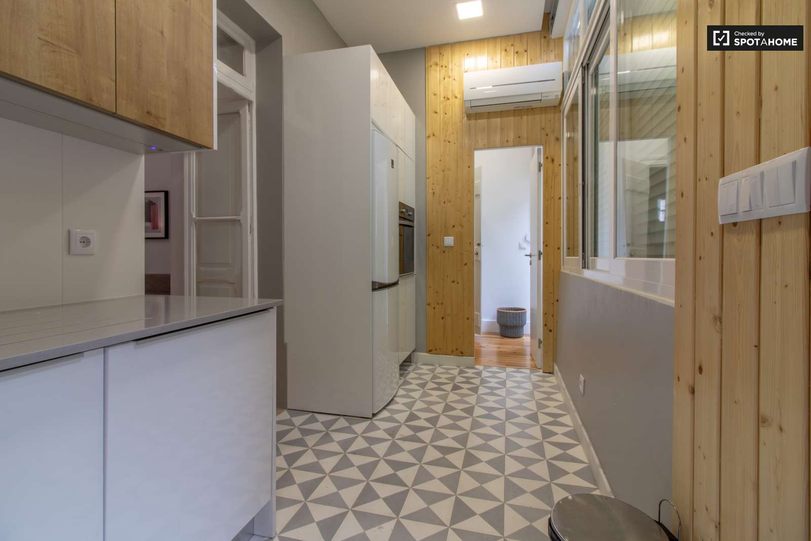 2-bedroom apartment for rent in Arroios