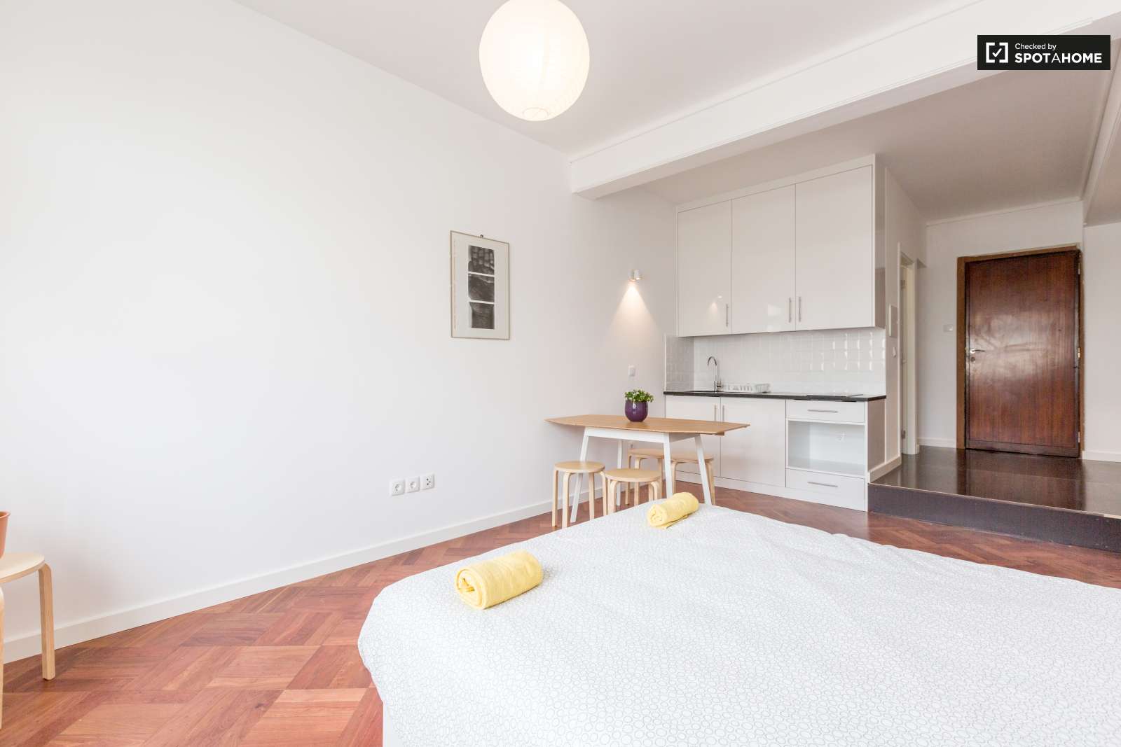 Charming studio apartment for rent in Anjos