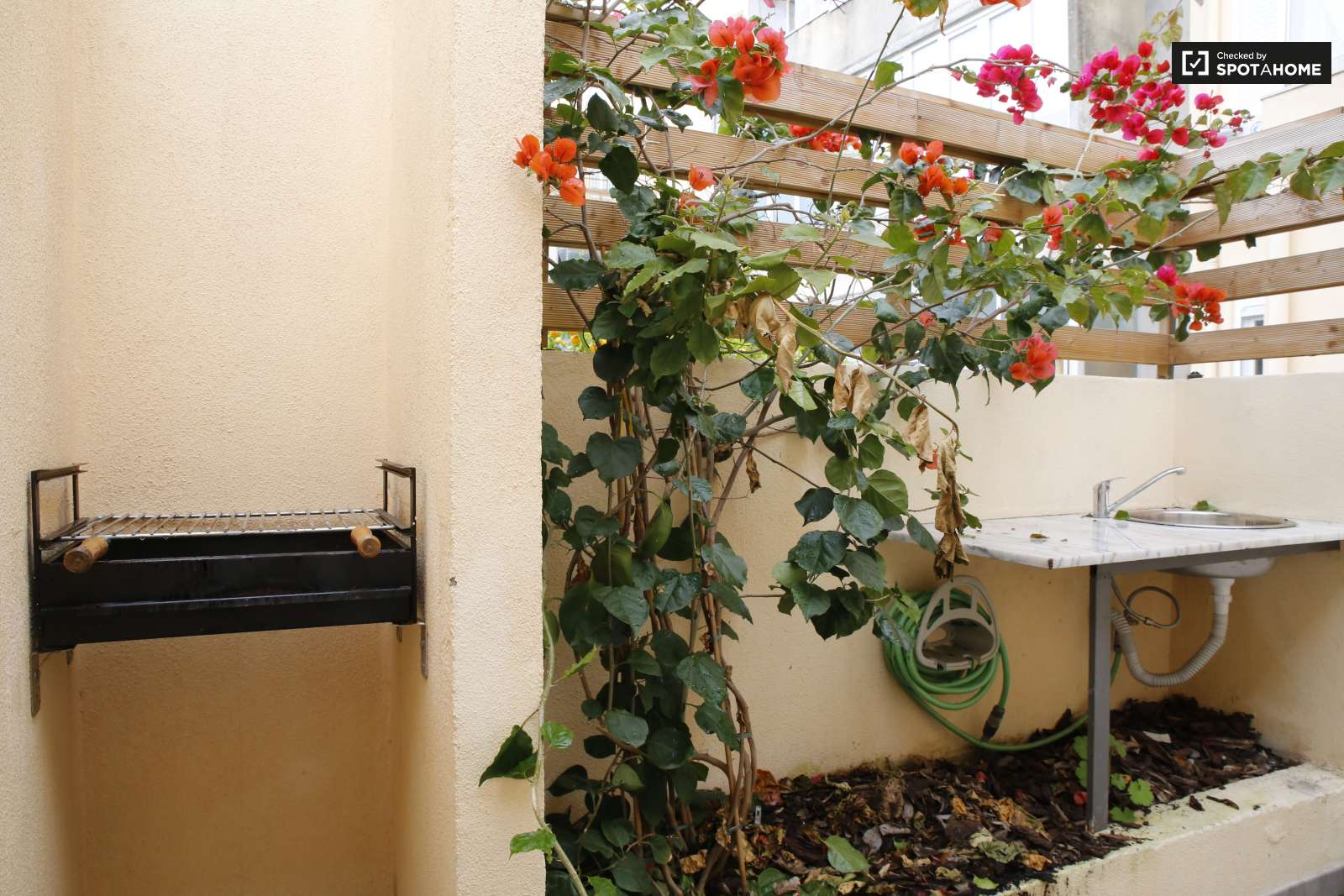 1-bedroom apartment for rent in Estrela