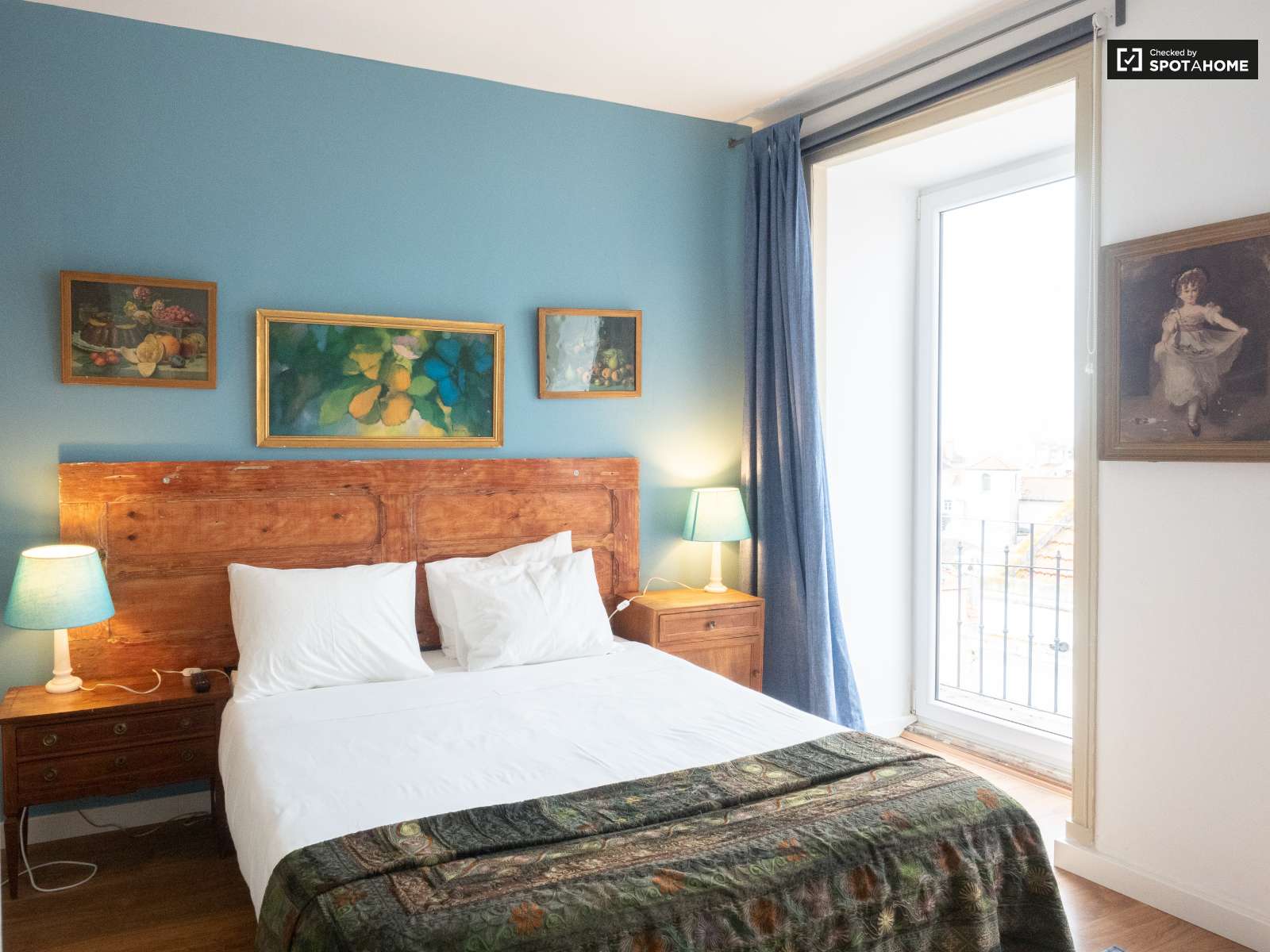 Chic 2-bedroom apartment for rent in Estrela