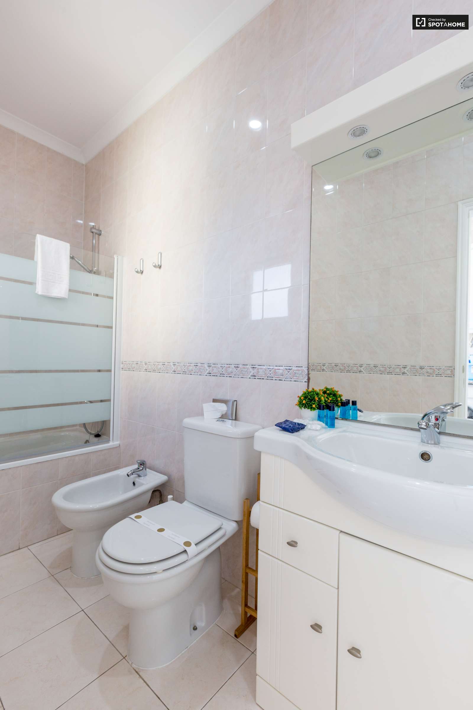 Cosy 2-bedroom apartment for rent in Avenidas Novas