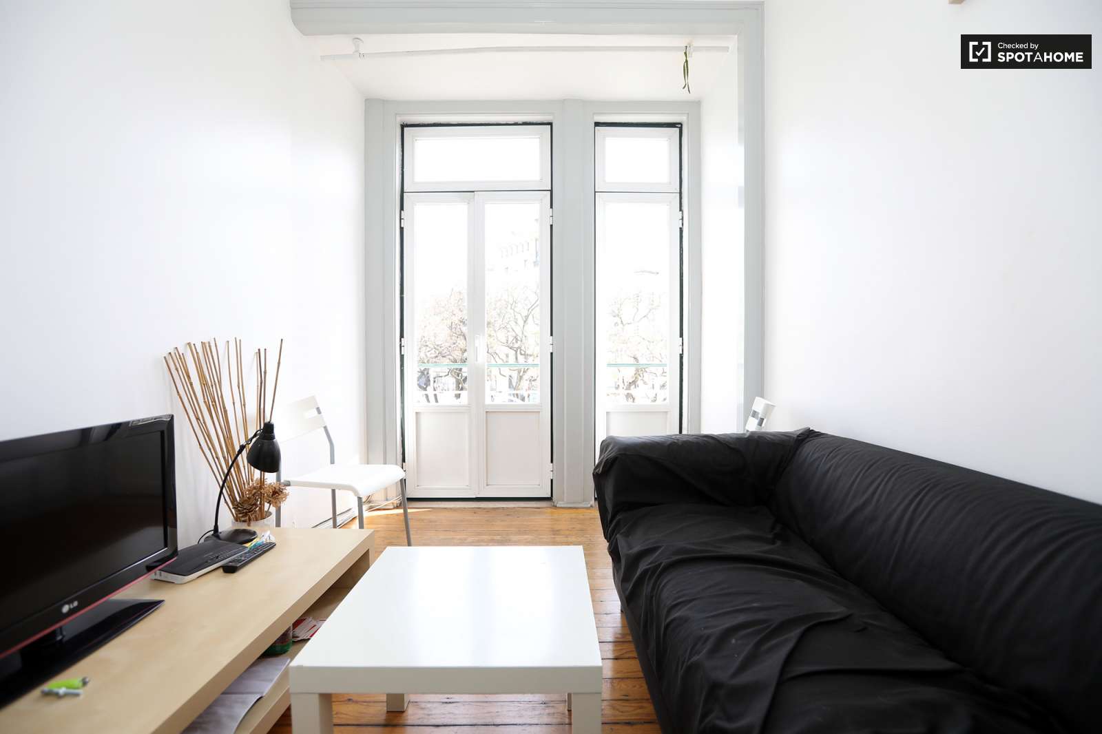 Quarto junto ao Loures Shopping