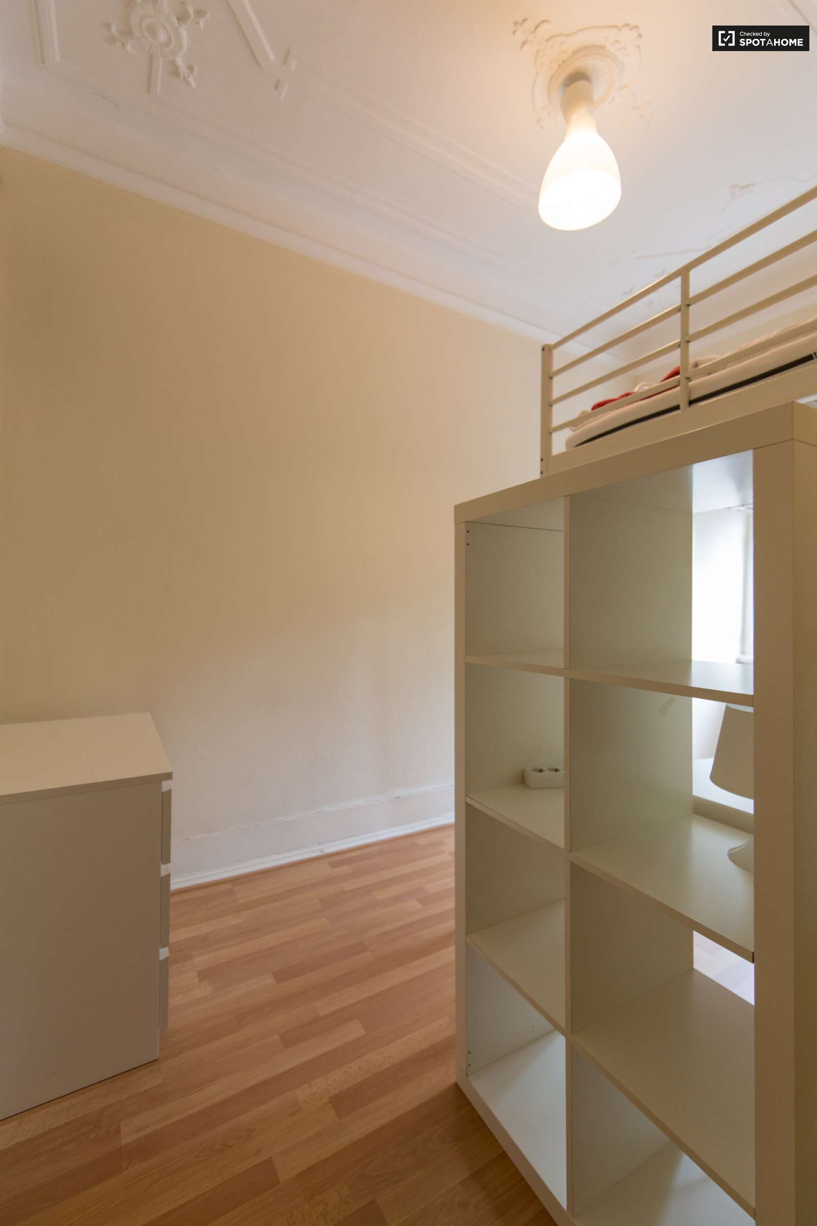 Fantastic Room for Rent in Alameda Near Lisbon