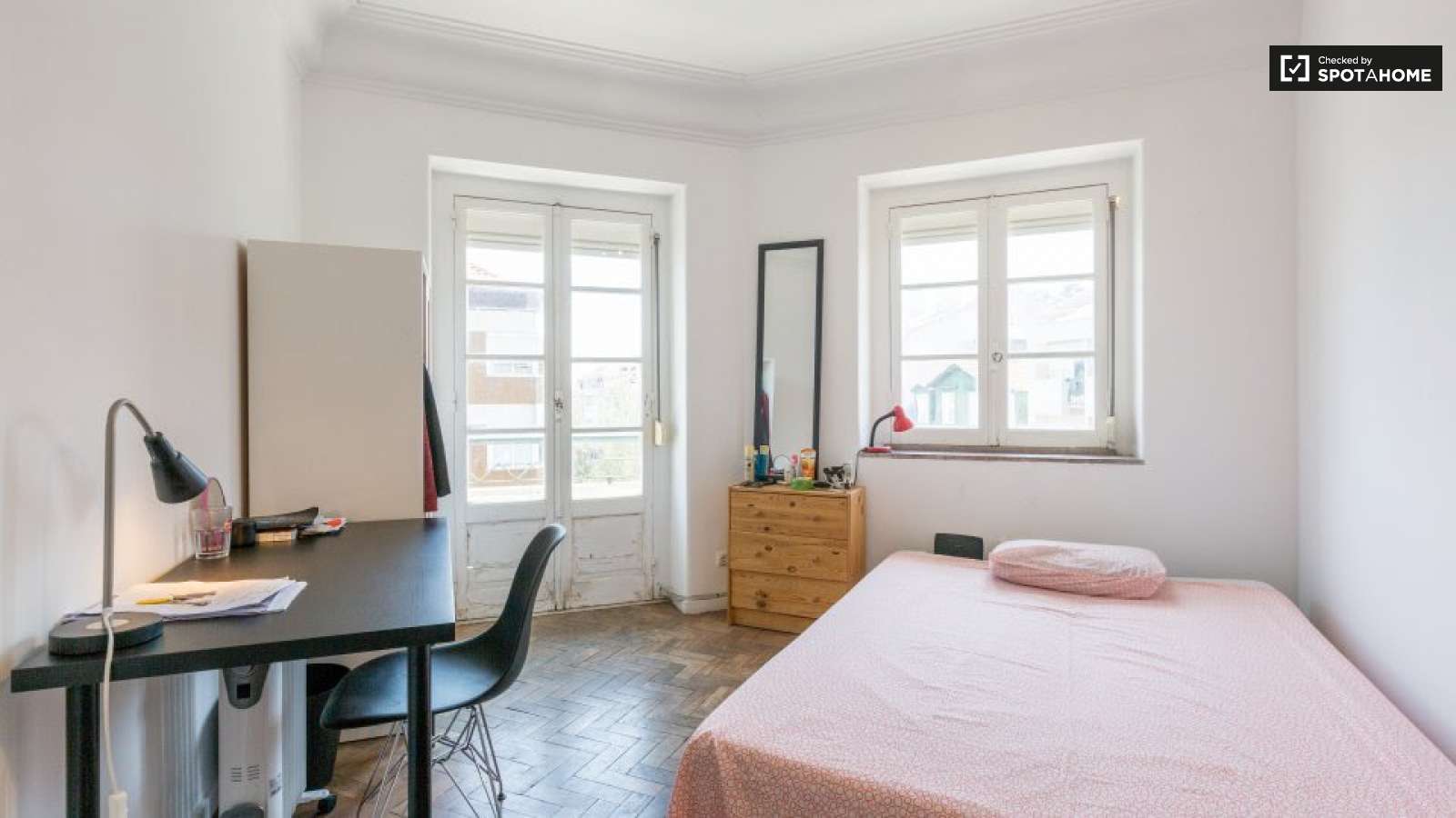 Quarto duplo para estudantes nas águas livres