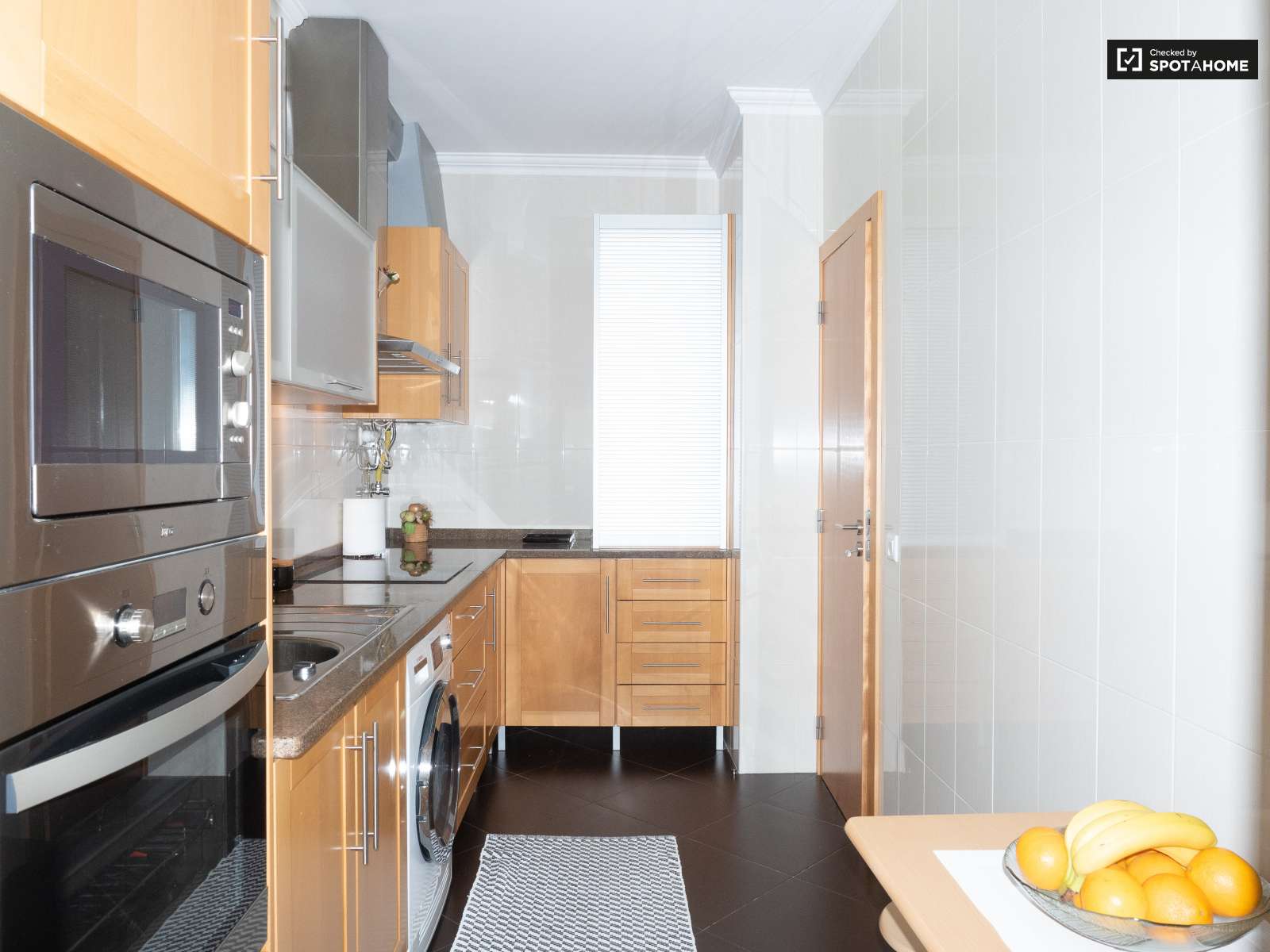 Stylish 1-bedroom apartment for rent in Lumiar
