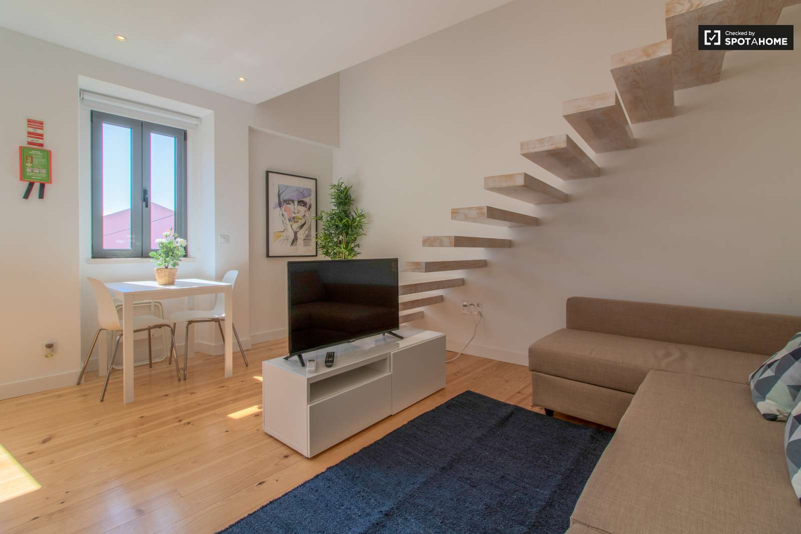 Charming 1-bedroom apartment with AC for rent in central Belém