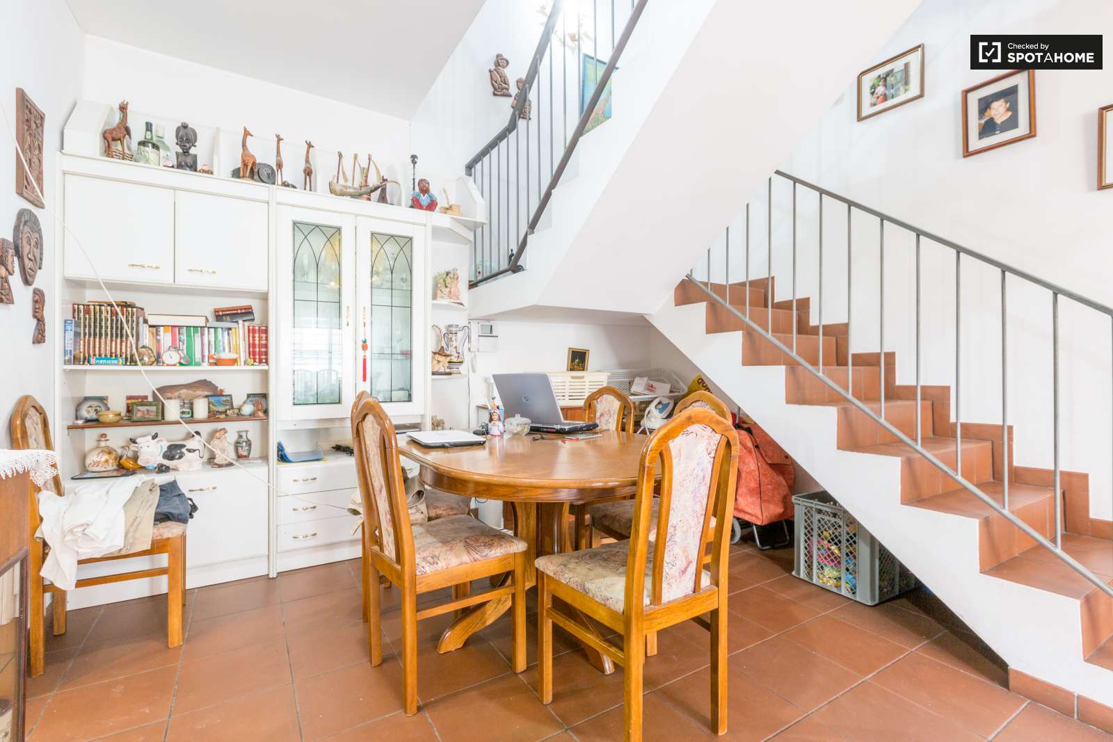 Twin Beds in Rooms for rent in 3-bedroom apartment in Lumiar