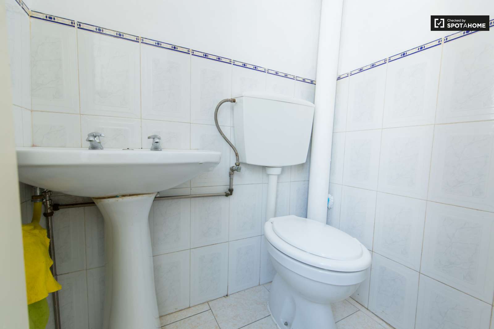 Single Room 10 min Lisbon City Center!