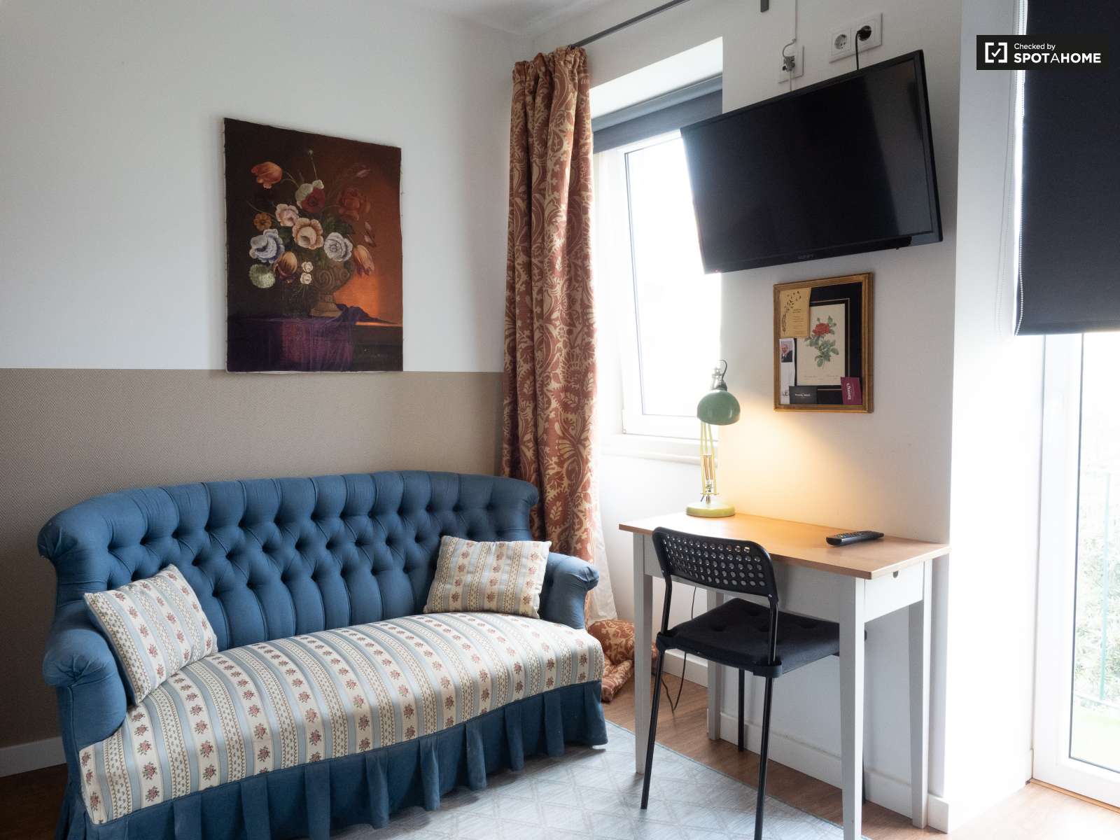 Charming 2-bedroom apartment for rent in Estrela