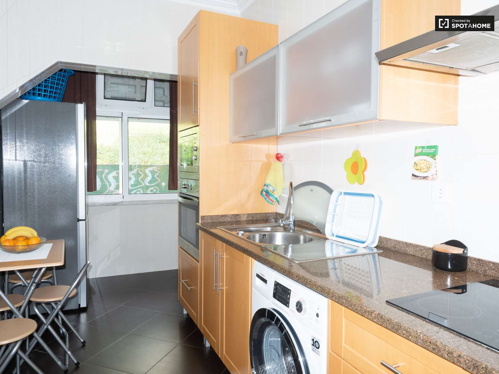 Stylish 1-bedroom apartment for rent in Lumiar