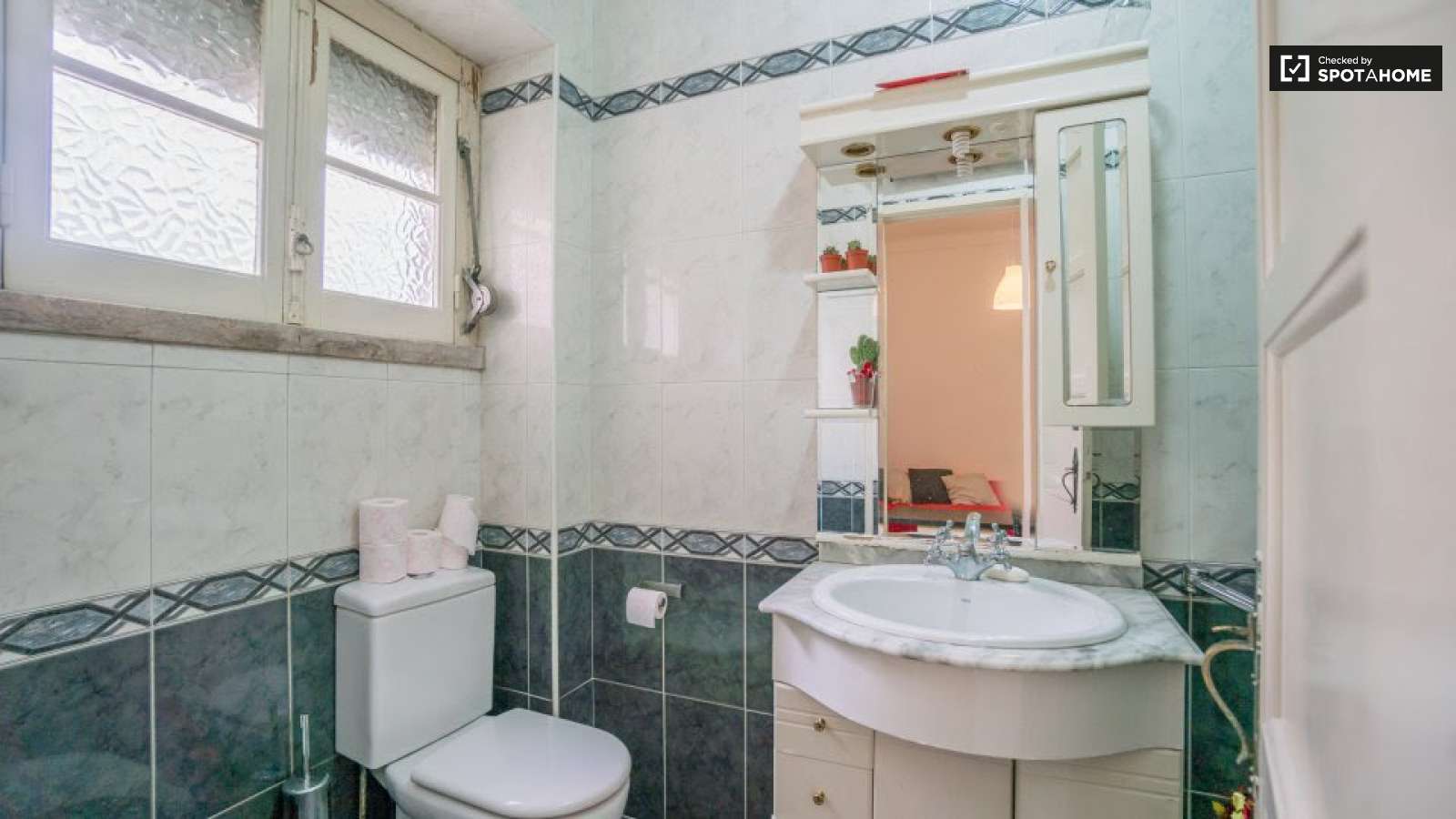 Fantastico Quarto Com Vista Sobre o Tejo e Ponte 25 Abril