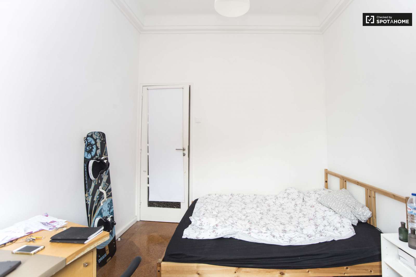 double room next LARANJEIRO METRO, ALMADA, LISBON