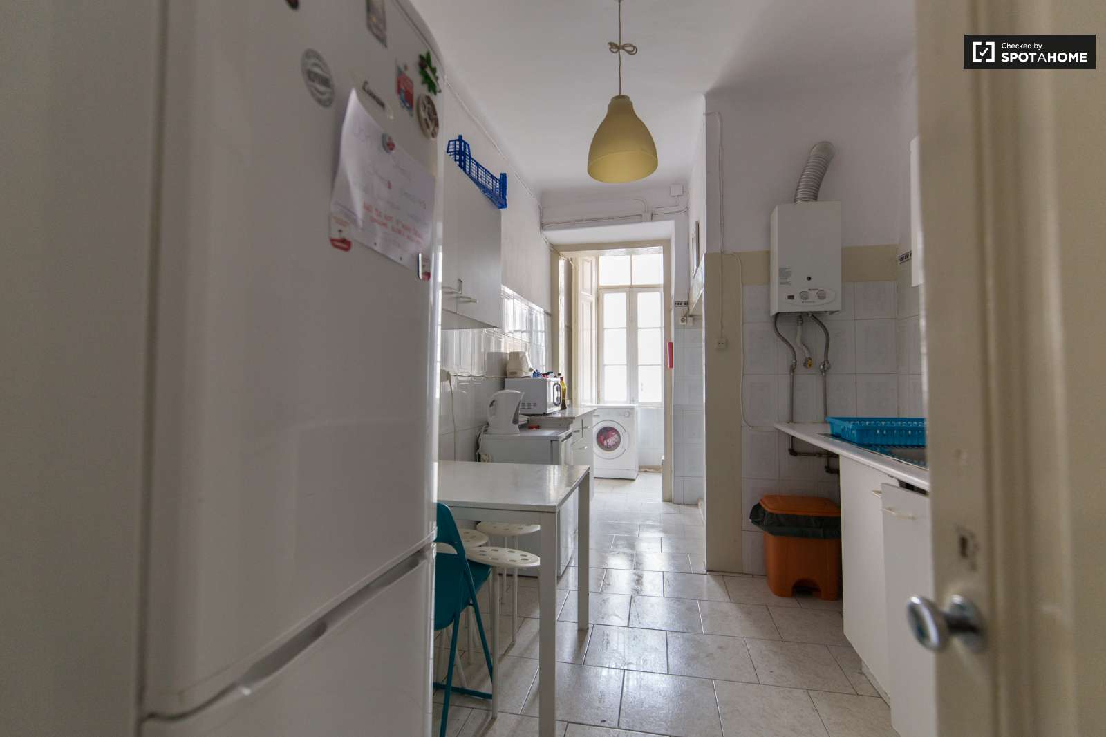 Single Room 10 min Lisbon City Center!