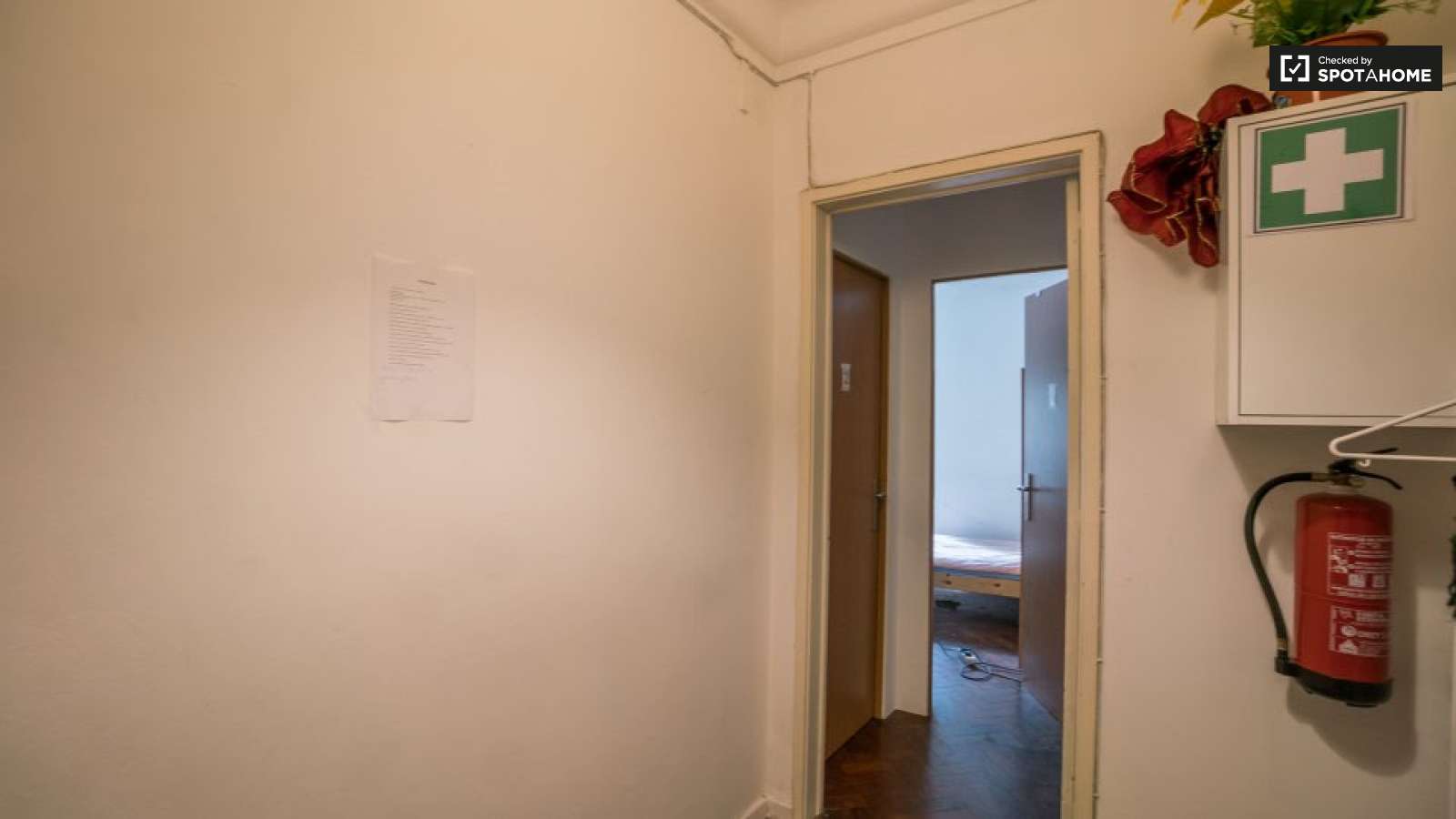 Fantastico Quarto Com Vista Sobre o Tejo e Ponte 25 Abril