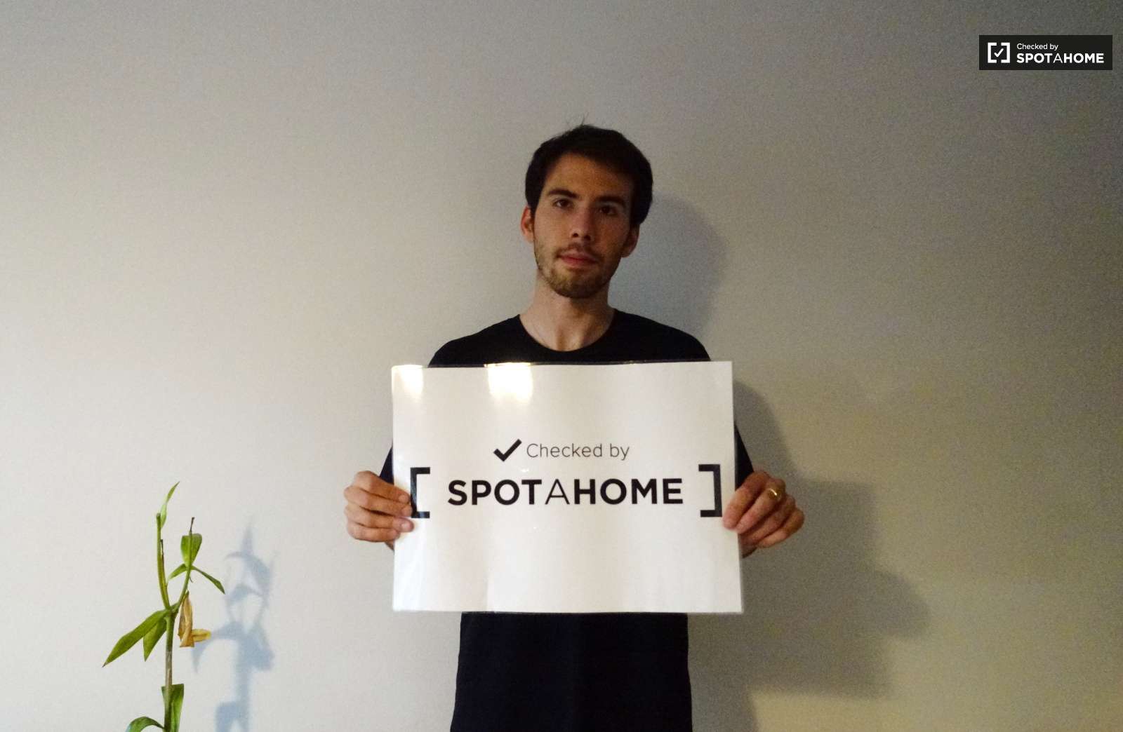 Quarto Espaçoso e Confortavel no Distrito de Lisboa